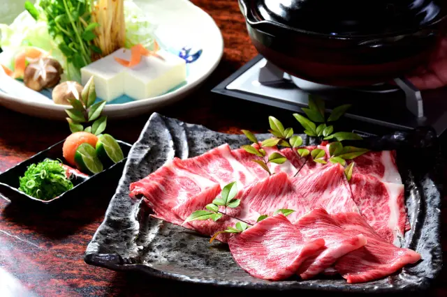 黒毛和牛の温泉しゃぶしゃぶの創作コース料理