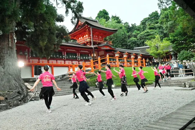 奈良を象徴するスポットを中心に行われる