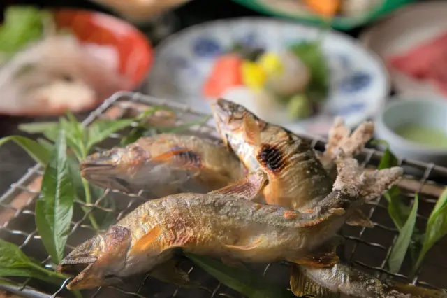 琵琶湖からとれる湖魚に舌鼓