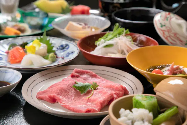 日本最古のブランド和牛と言われる「近江牛」も堪能