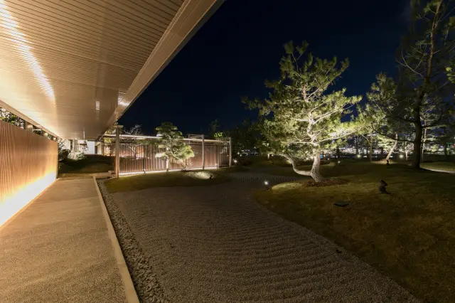 四季折々の景観が愉しめる日本庭園
