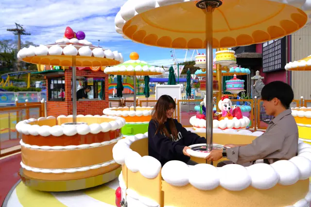 The ride speeds up when you turn the table
