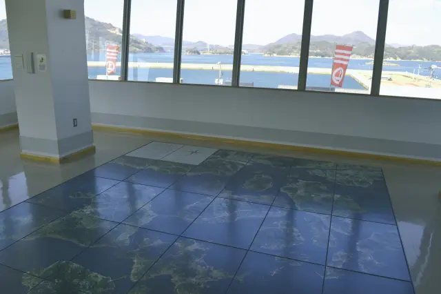 展望室「しまなみ空中散歩」で瀬戸内の景色も楽しめる