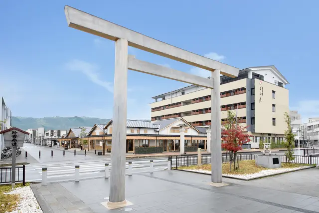 外宮参道に佇む