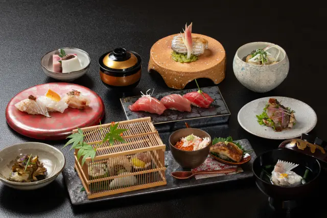 九州各地の旬の食材を取り入れた鮨会席