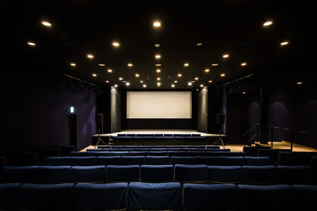 館內也附設電影院
