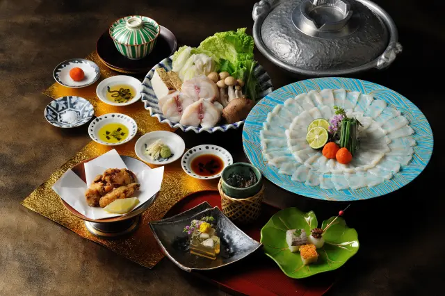 秋冬には「とらふぐ」を盛り込んだ特別会席が登場