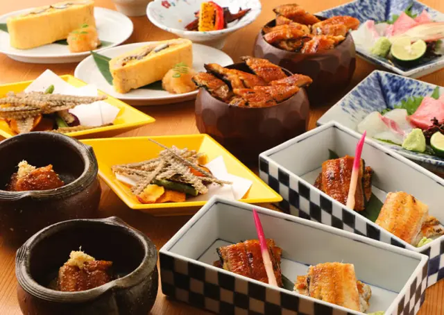 全8品の料理が揃う「うなぎコース」が一押し