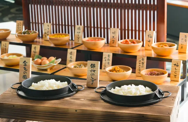 朝食ビュッフェでは岩手県産の二大ブランド米を食べ比べ