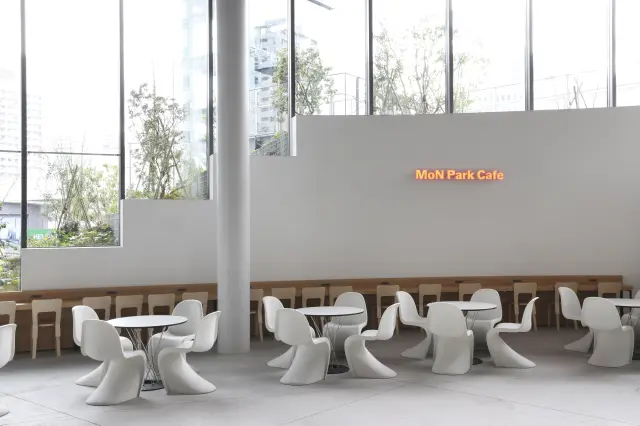 テイクアウト専門のカフェ「MoN Park Cafe by Spiral」 ・Photo:Kimiko Kaburaki ©Spiral /Wacoal Art Center