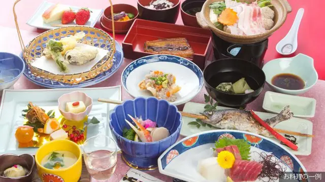 季節ごとの味覚を映し出す、食事の評価も高い