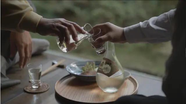 お祝い事や贈り物にもぴったりの華やかさ