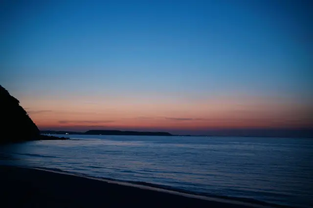 心ほどける時間を提供する姉子の浜の夕暮れ
