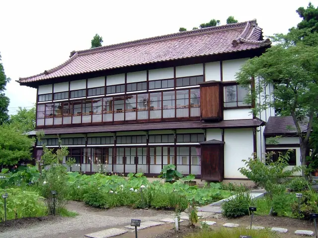 東山温泉新滝旅館で三階建の別館を建てた「重陽閣」