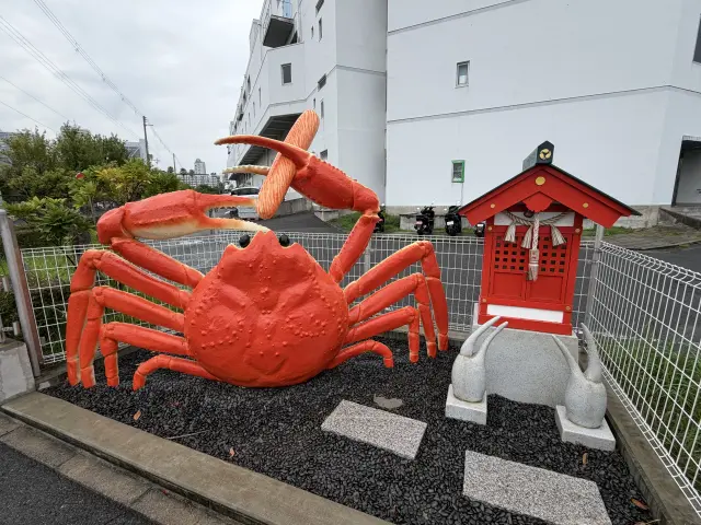 ほぼカニ神社