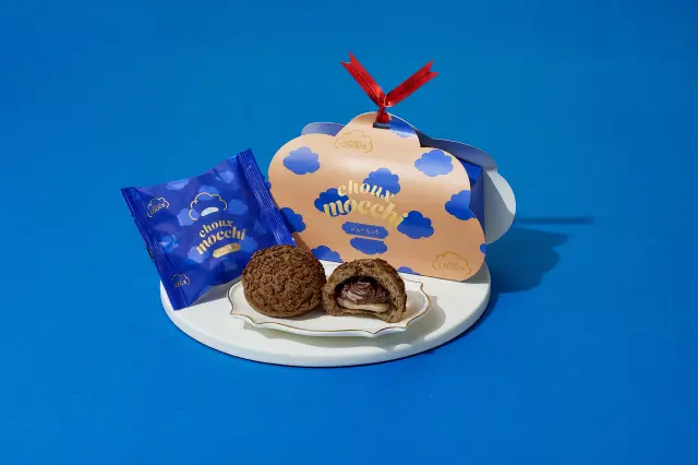 ジャンドゥーヤともちを包んだ「choux mocchi シューもっち」