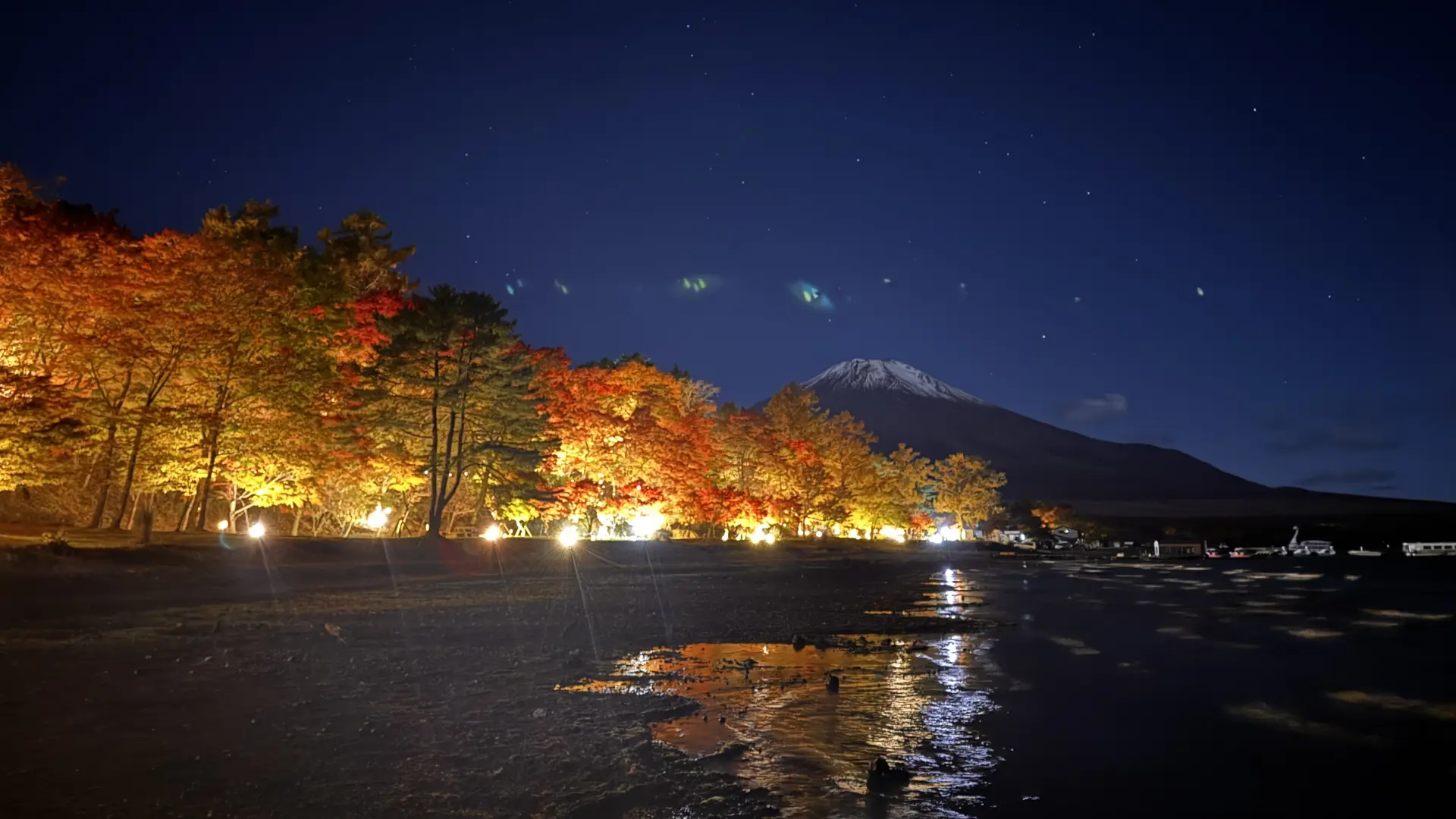山中湖夕焼けの渚 紅葉まつり