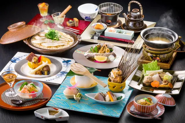 夕食には瀬戸内の幸を惜しげもなく使用