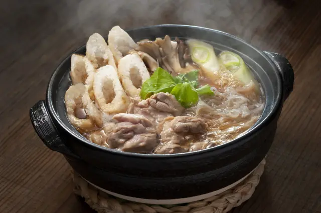 秋田県の代表的な郷土料理「きりたんぽ鍋」