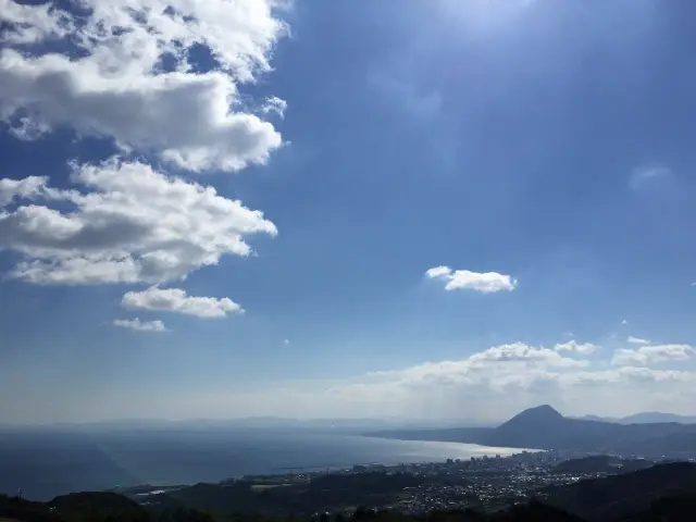 標高380mの高台から望む別府湾の景色