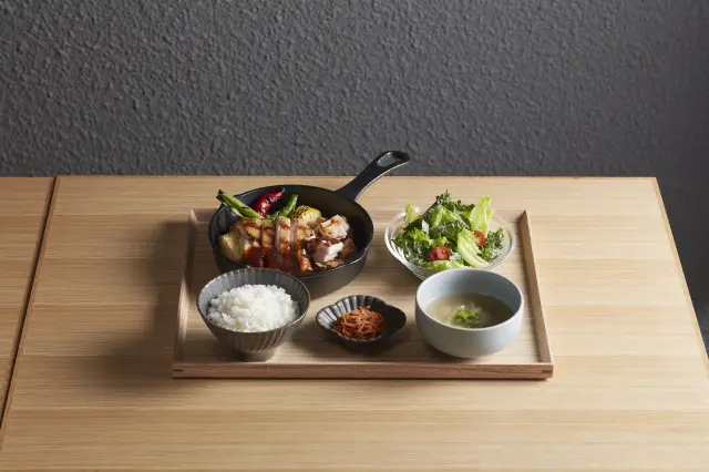 丹波山本亀岡本店 「鶏と亀」