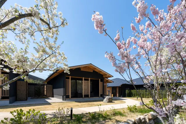 AUBERGE YUSURA
