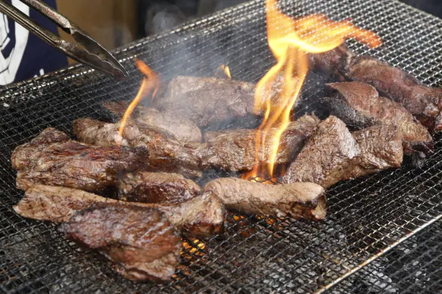 広島牛丸焼きなど、広島名物が目白押し