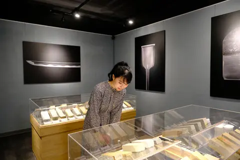 最高級の天然砥石や砥石で研がれた日本刀も