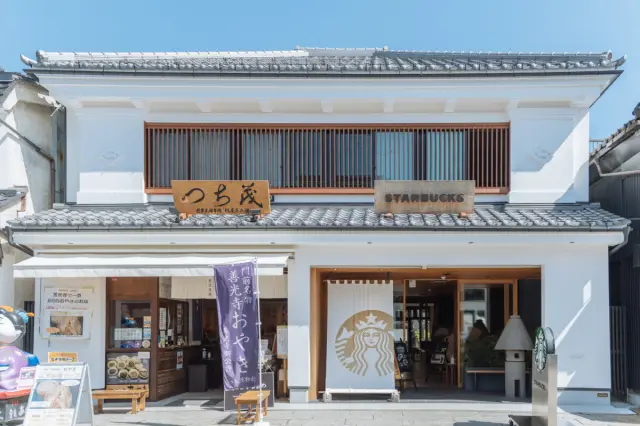 300年以上続く老舗物産店「つち茂」と一体になった店舗