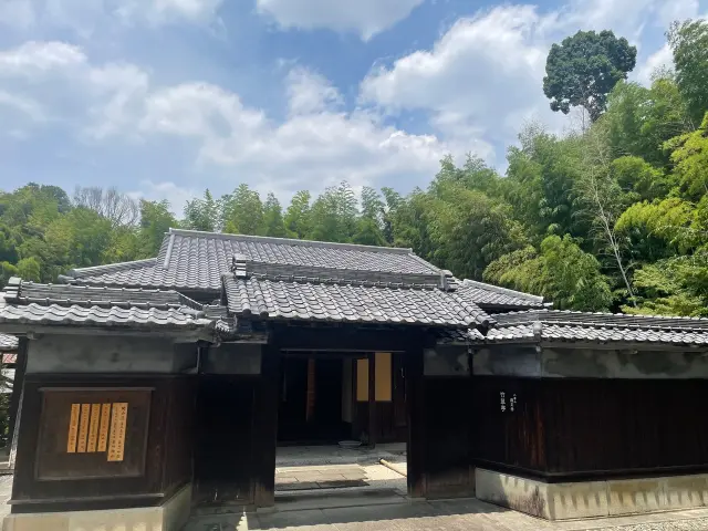 子どもを対象にしたお茶会など、さまざまなイベントを開催