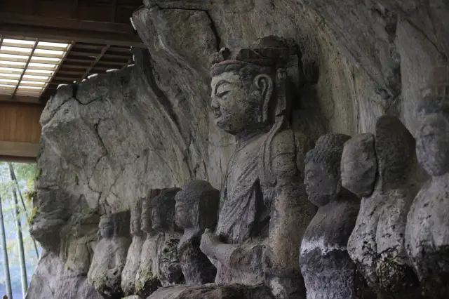 臼杵石仏の中心的存在の古園石仏