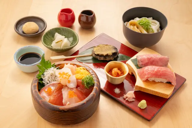 ゑびやの人気商品を食べつくすことができる「ゑびやの食べつくし御膳」