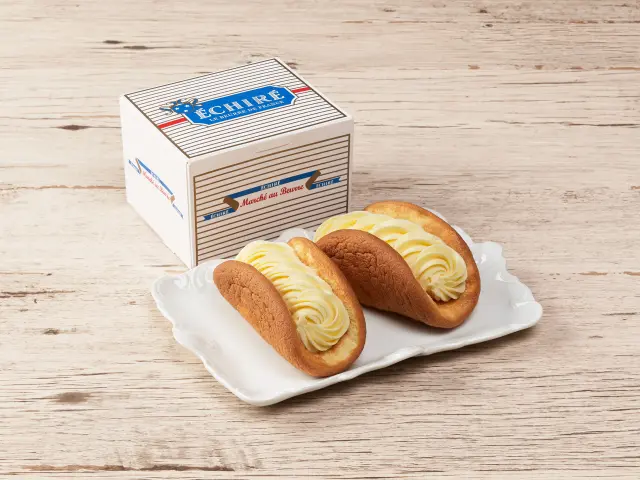エシレバターを使ったクリームをふわふわの生地で包んだ、大阪限定のオムレット