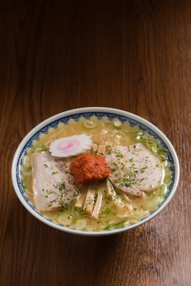 人気ナンバーワンの看板ラーメン「赤湯からみそラーメン」