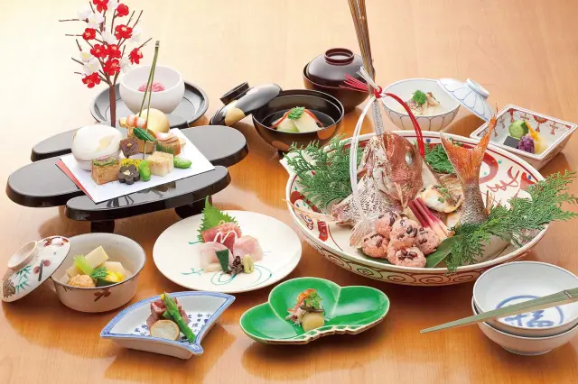 旅の醍醐味である食彩は幅広いジャンルを用意