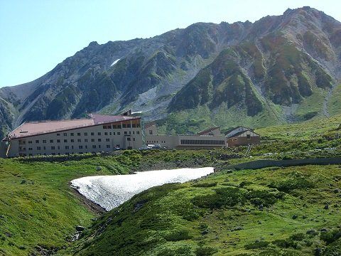 近距离观赏室堂 雪的大谷 和日本第一落差的 称名瀑布 纵贯 立山黑部阿尔卑斯山脉路线 之旅 富山县 好运日本行