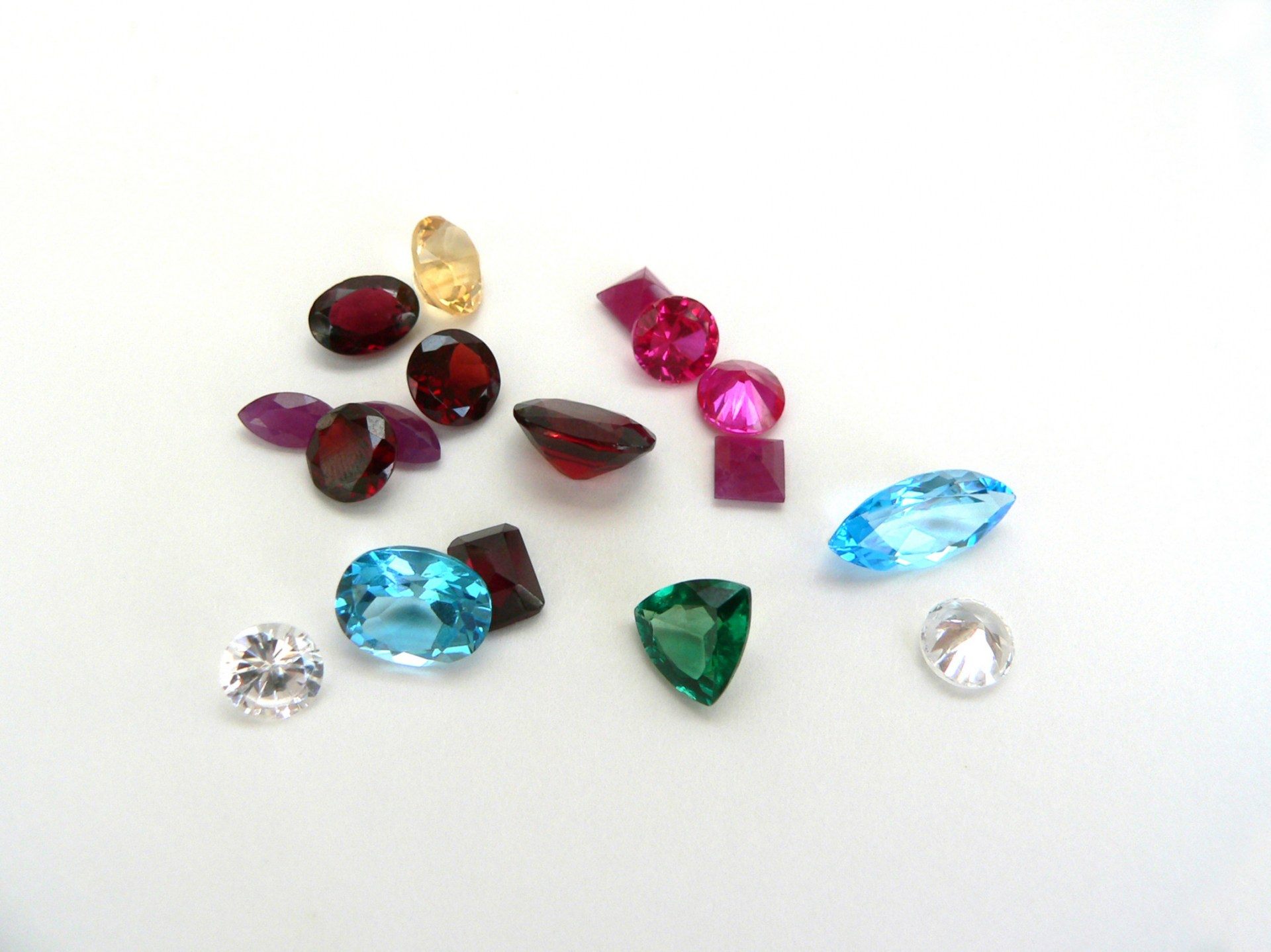 購買使用誕生石的珠寶怎麼樣 9月是美麗的藍色寶石 Sapphire 好運日本行