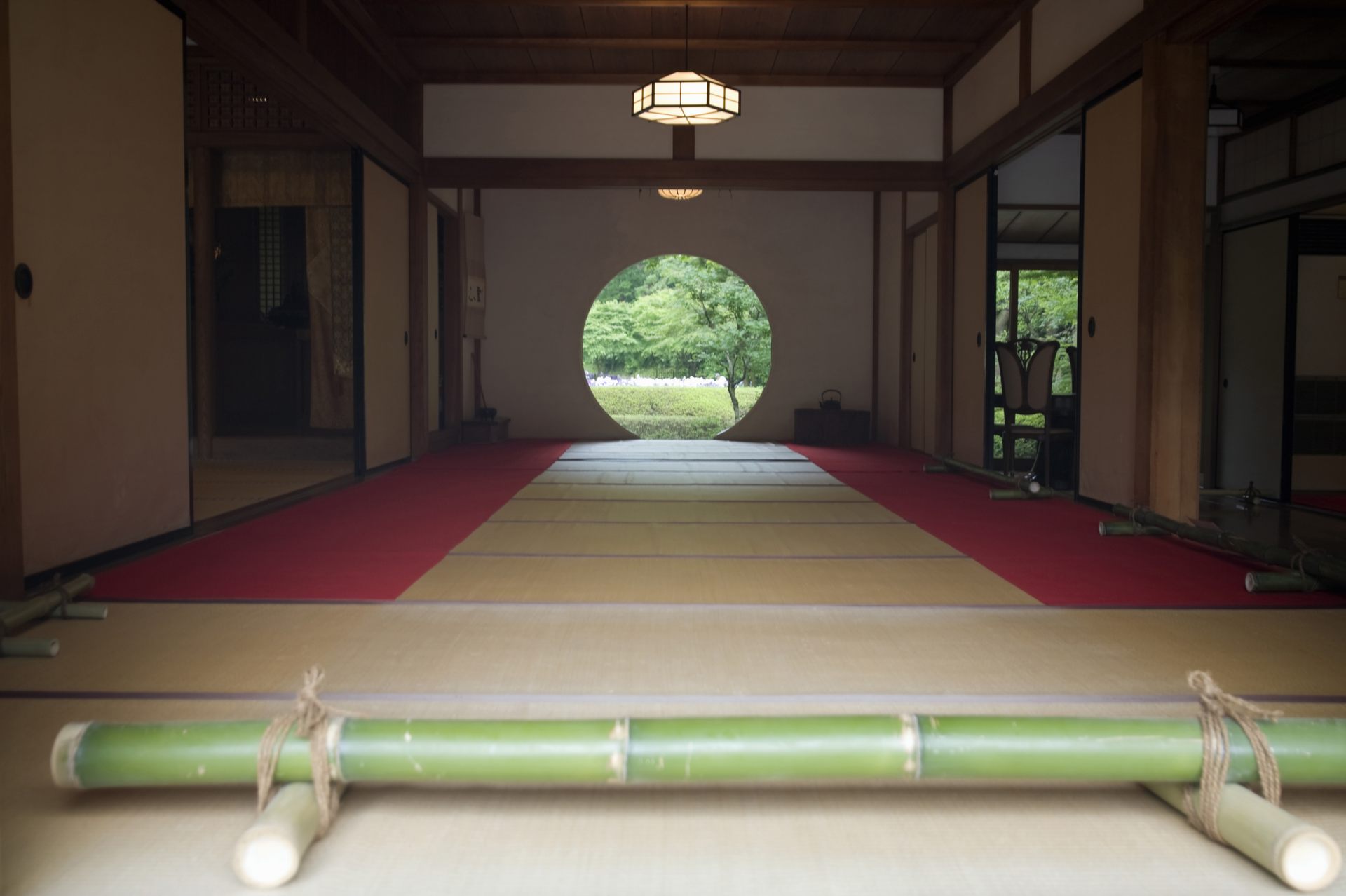 Experience traditional Japanese culture at a historic Buddhist temple that  is connected to the Imperial family