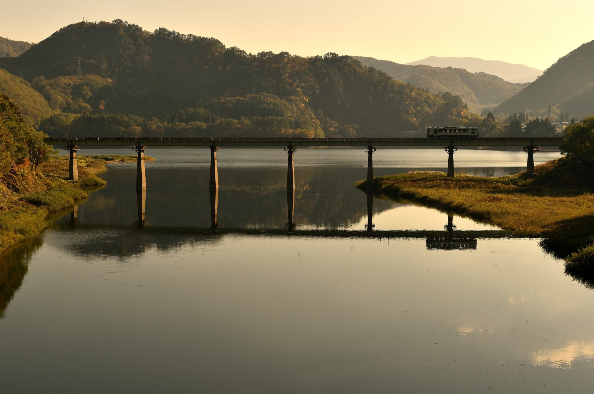 岩手红叶景点 锦秋湖 赏枫 天水连秋色的必看风景 好运日本行