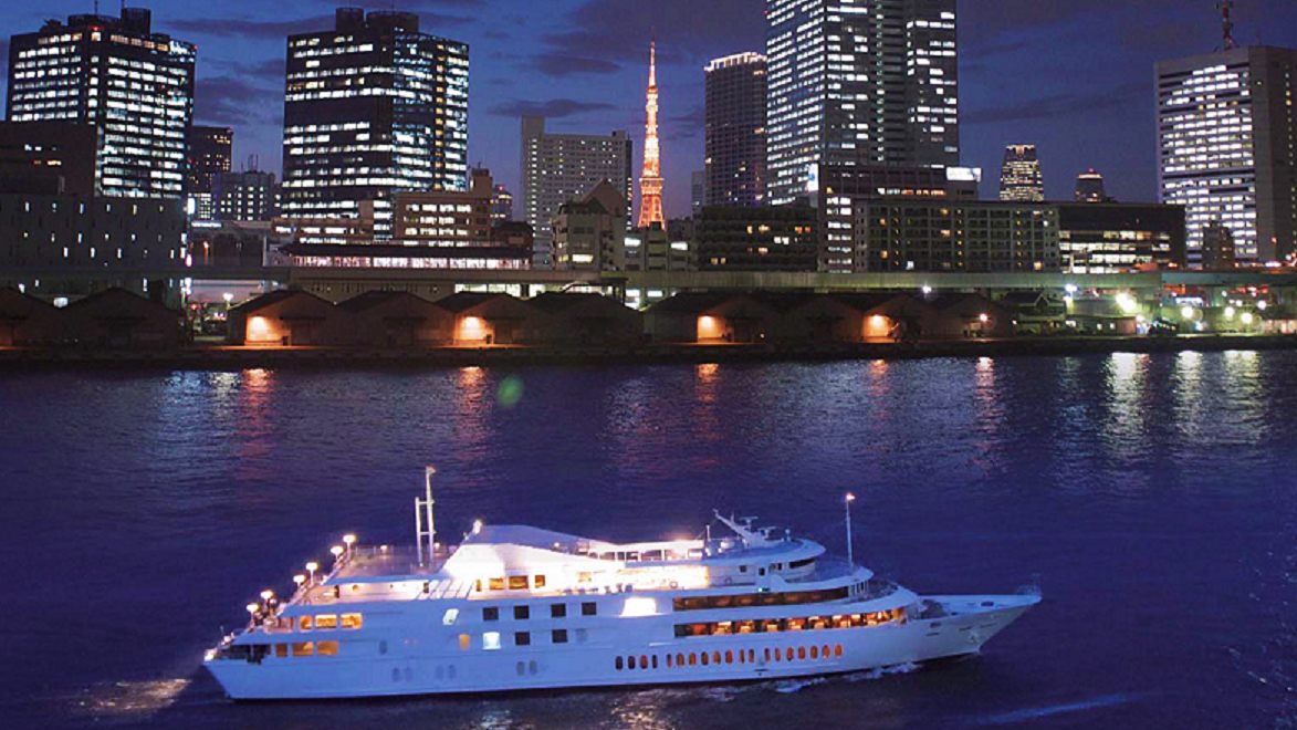 記憶に一生残る記念日に。豪華客船で東京湾を巡る「シンフォニー