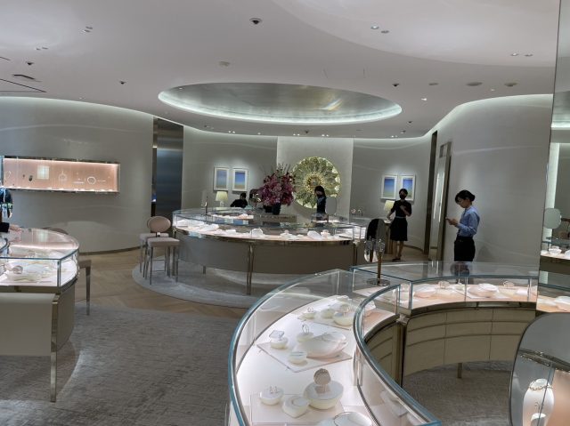 Tiffany Flagship Store Ginza - Where to Shop, Access, Hours & Price ...